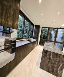 Shrewsbury Road (D11), Terrace #557707891